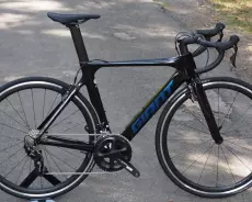 Шоссейный велосипед Giant Propel Advanced 2 карбоновый